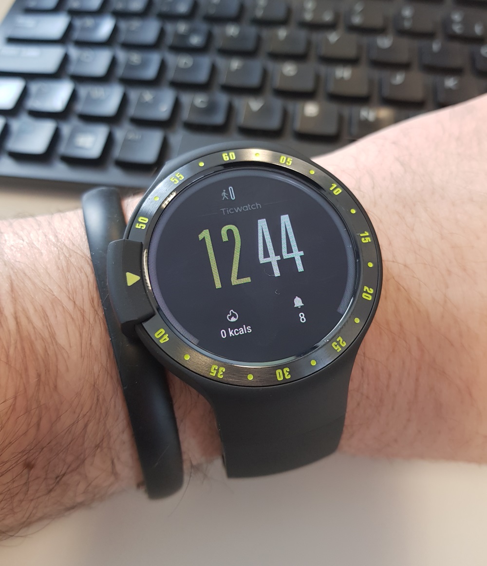 Ticwatch S, une smartwatch Android Wear pleine de surprise